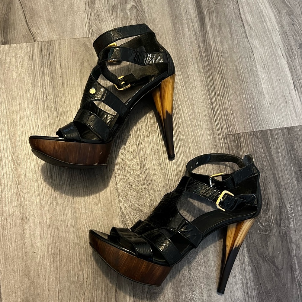 Stuart weitzman black patent leather heels